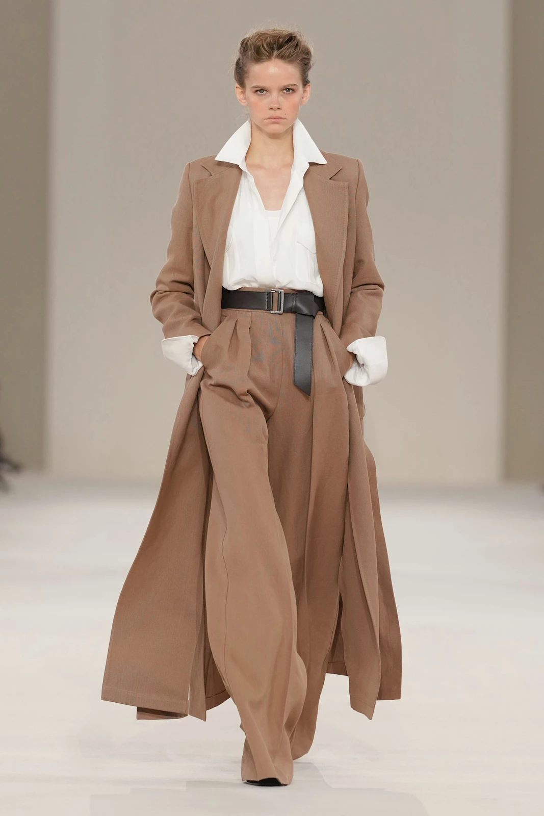 Max Mara S27 009