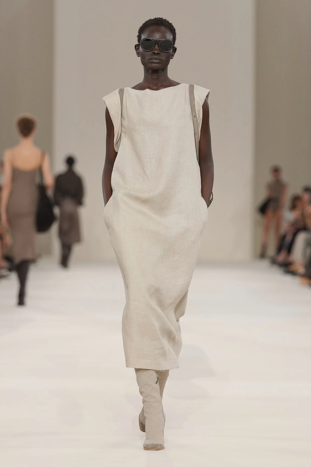 Max Mara S27 014