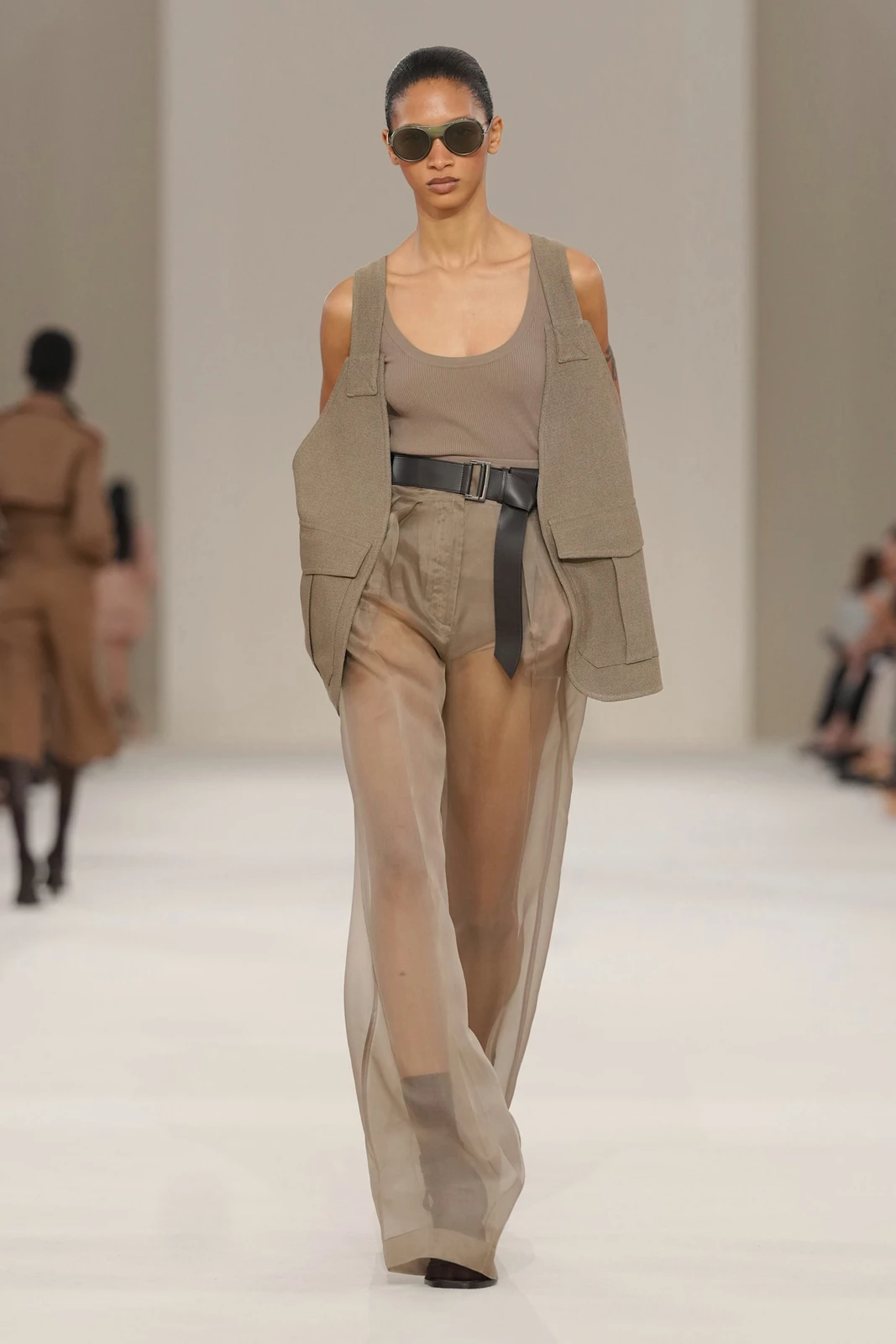Max Mara S27 018