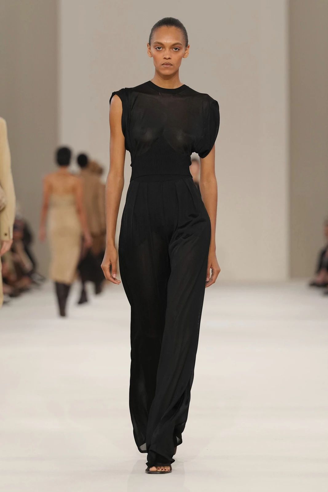 Max Mara S27 044