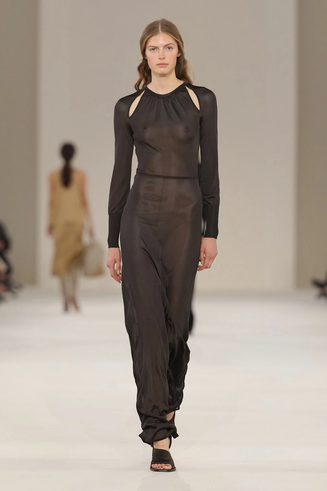 Max Mara S27 046
