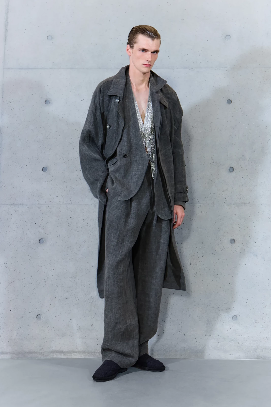 00026-emporio-armani-spring-2027-ready-to-wear-credit-brand