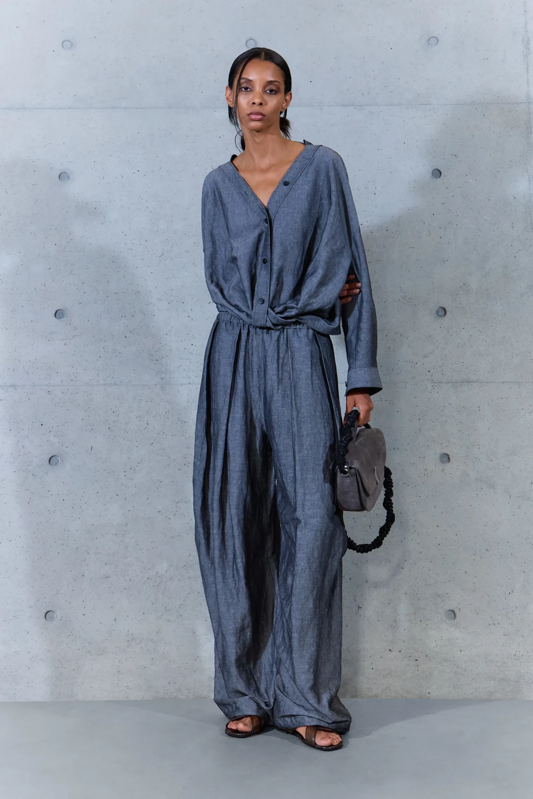 00032-emporio-armani-spring-2027-ready-to-wear-credit-brand