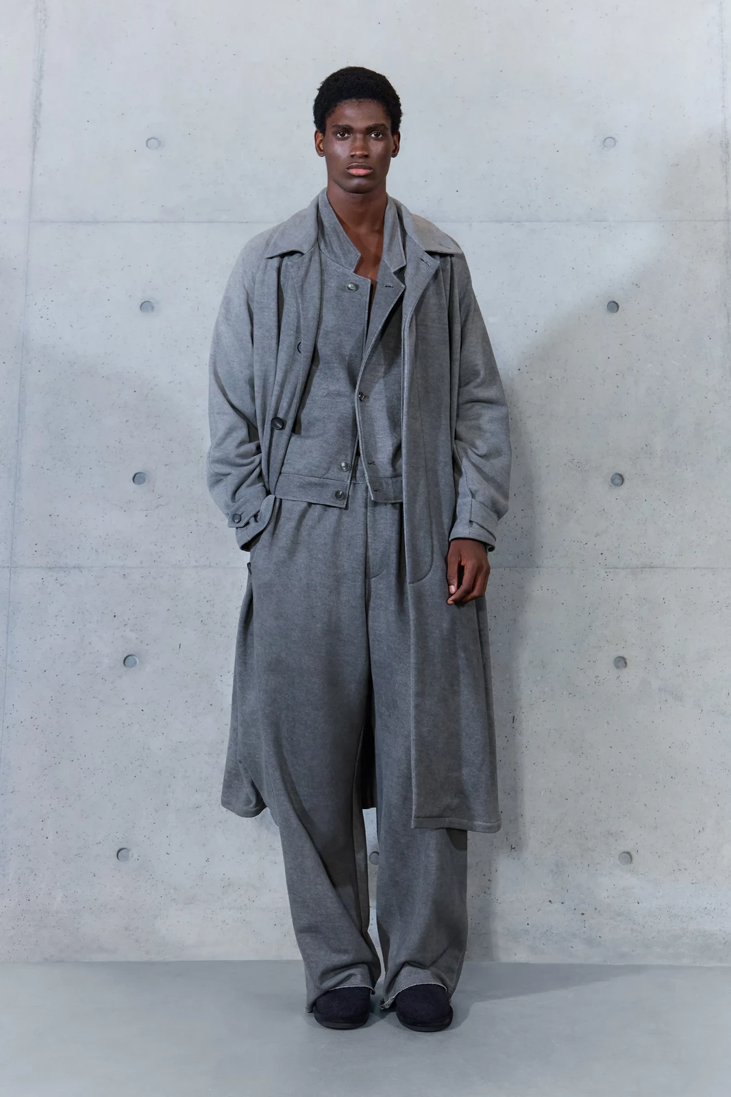 00034-emporio-armani-spring-2027-ready-to-wear-credit-brand
