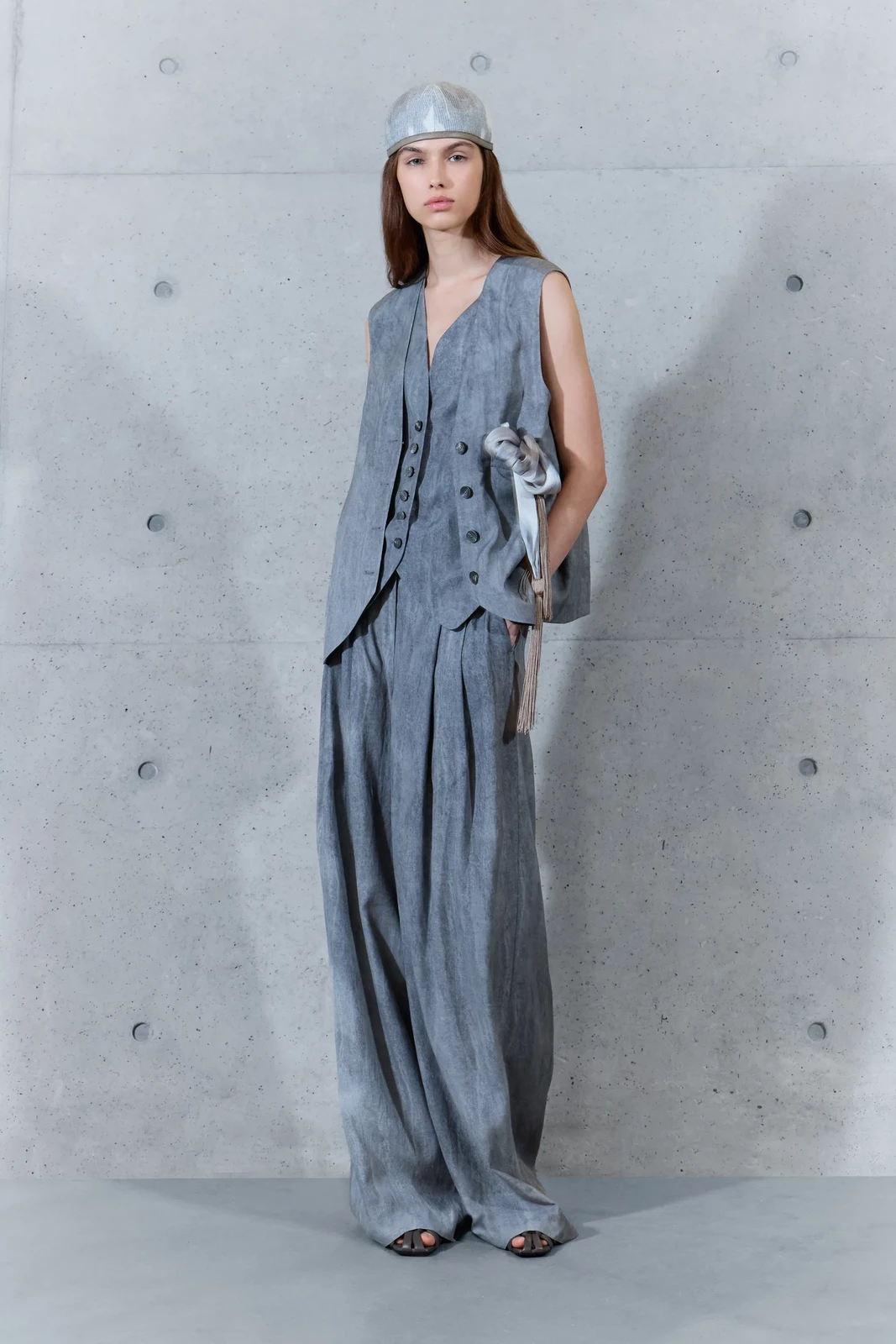 00036-emporio-armani-spring-2027-ready-to-wear-credit-brand