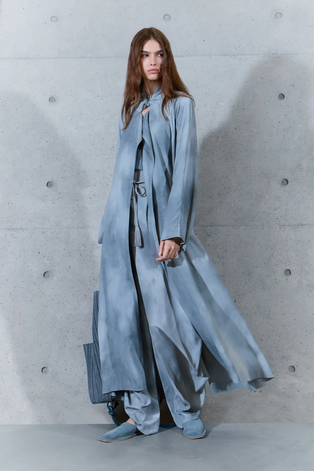 00042-emporio-armani-spring-2027-ready-to-wear-credit-brand