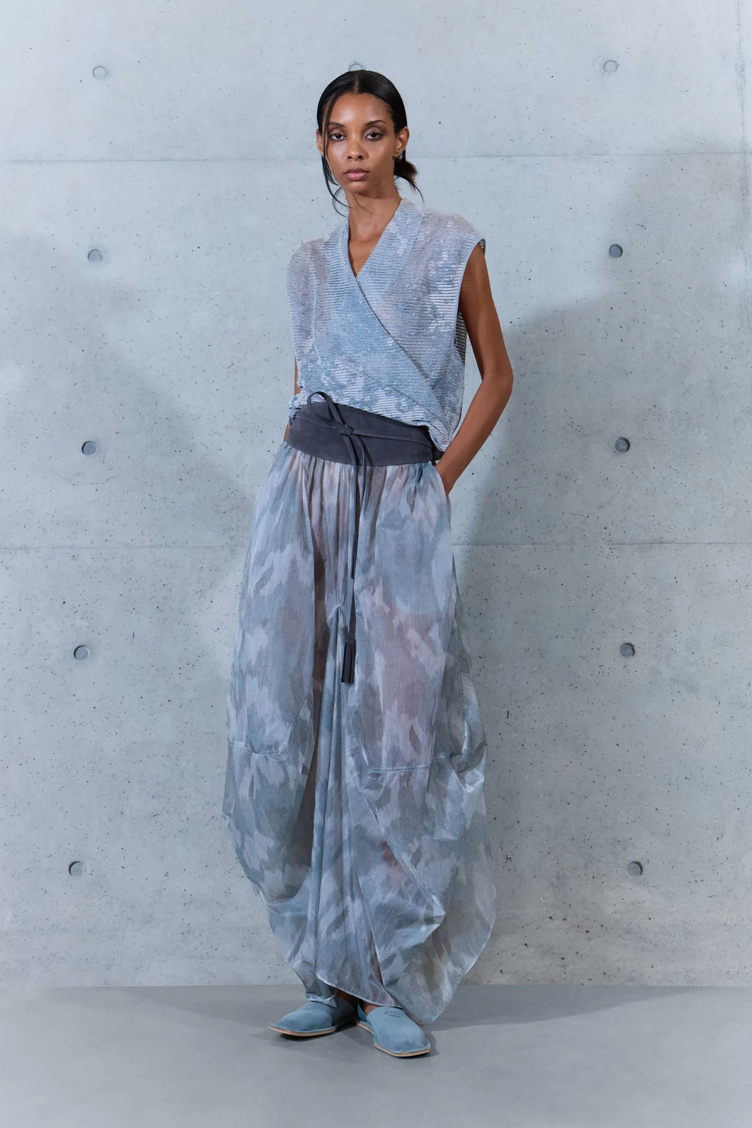 00047-emporio-armani-spring-2027-ready-to-wear-credit-brand