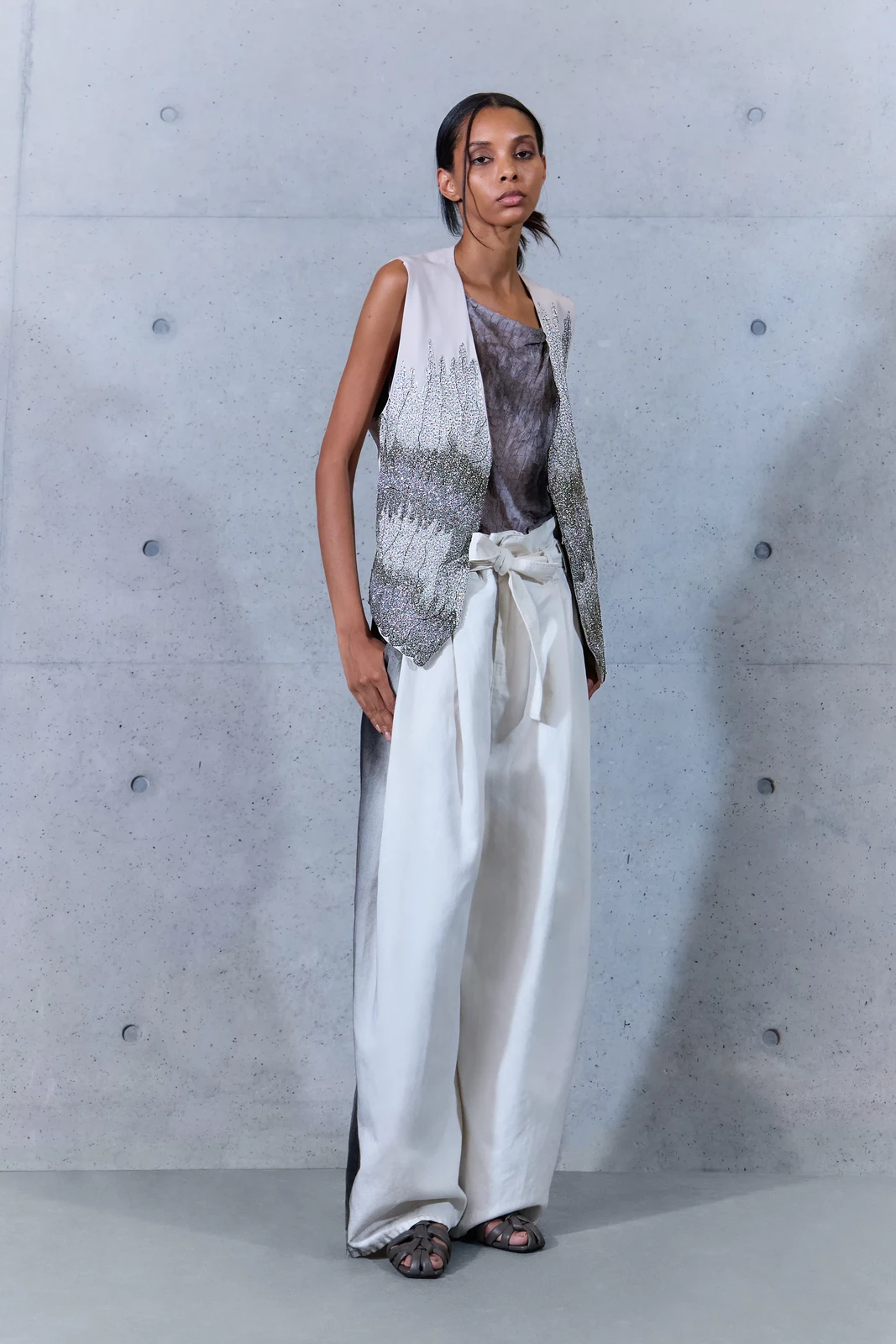 00055-emporio-armani-spring-2027-ready-to-wear-credit-brand