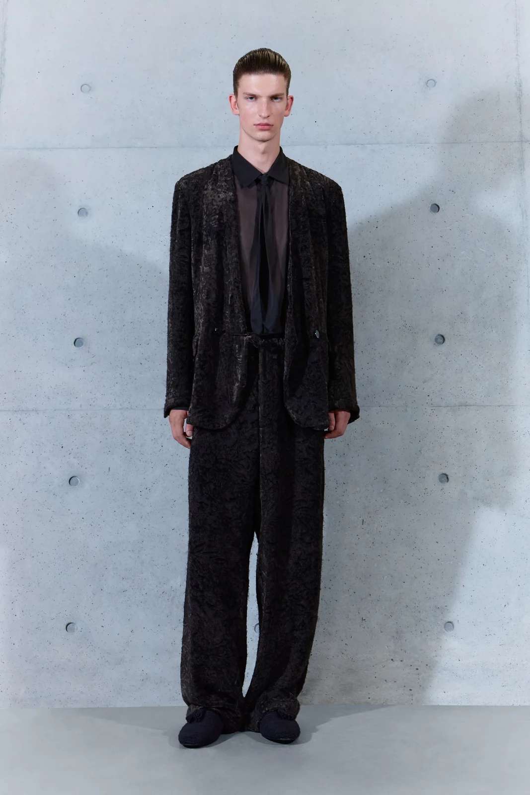 00062-emporio-armani-spring-2027-ready-to-wear-credit-brand