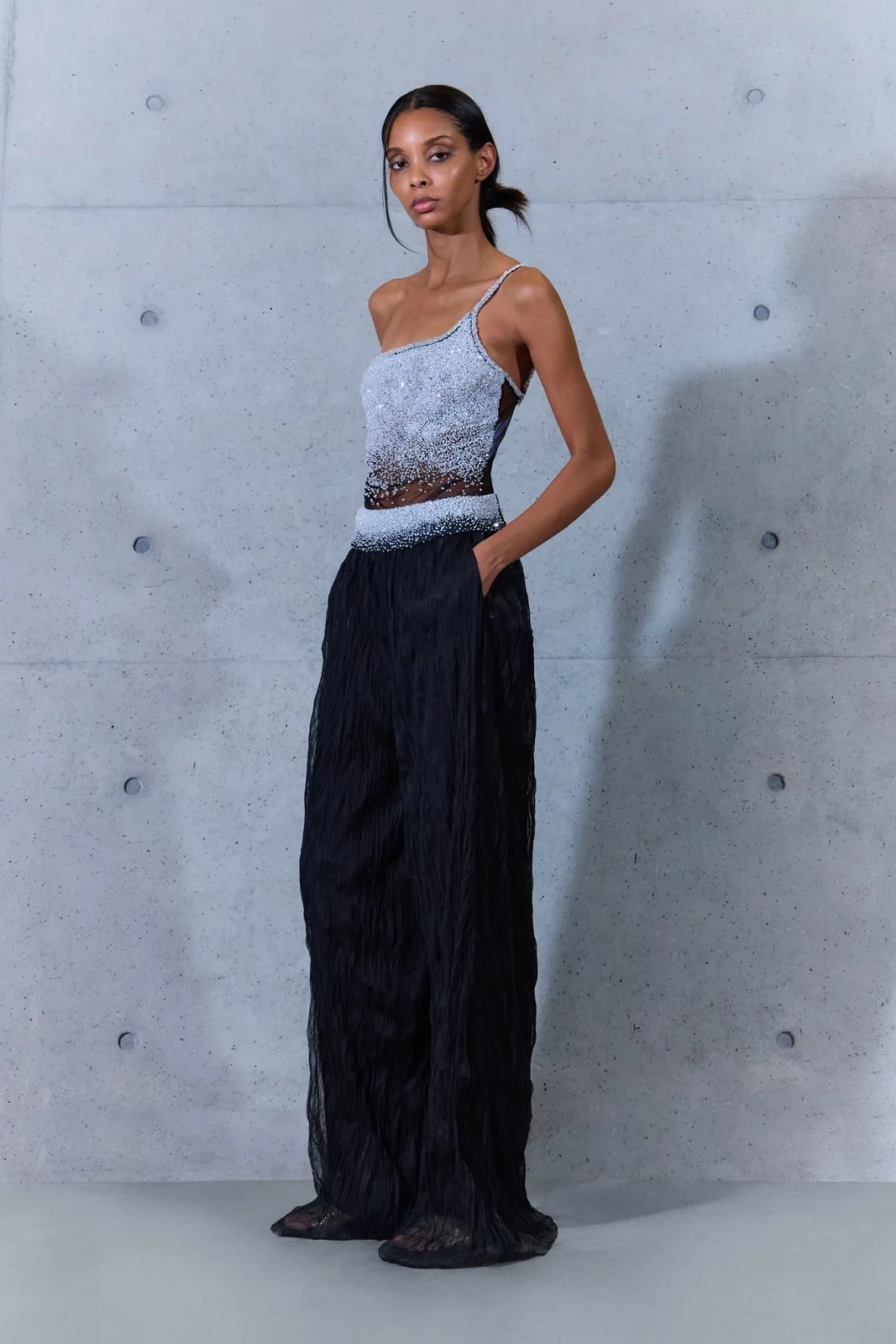 00069-emporio-armani-spring-2027-ready-to-wear-credit-brand