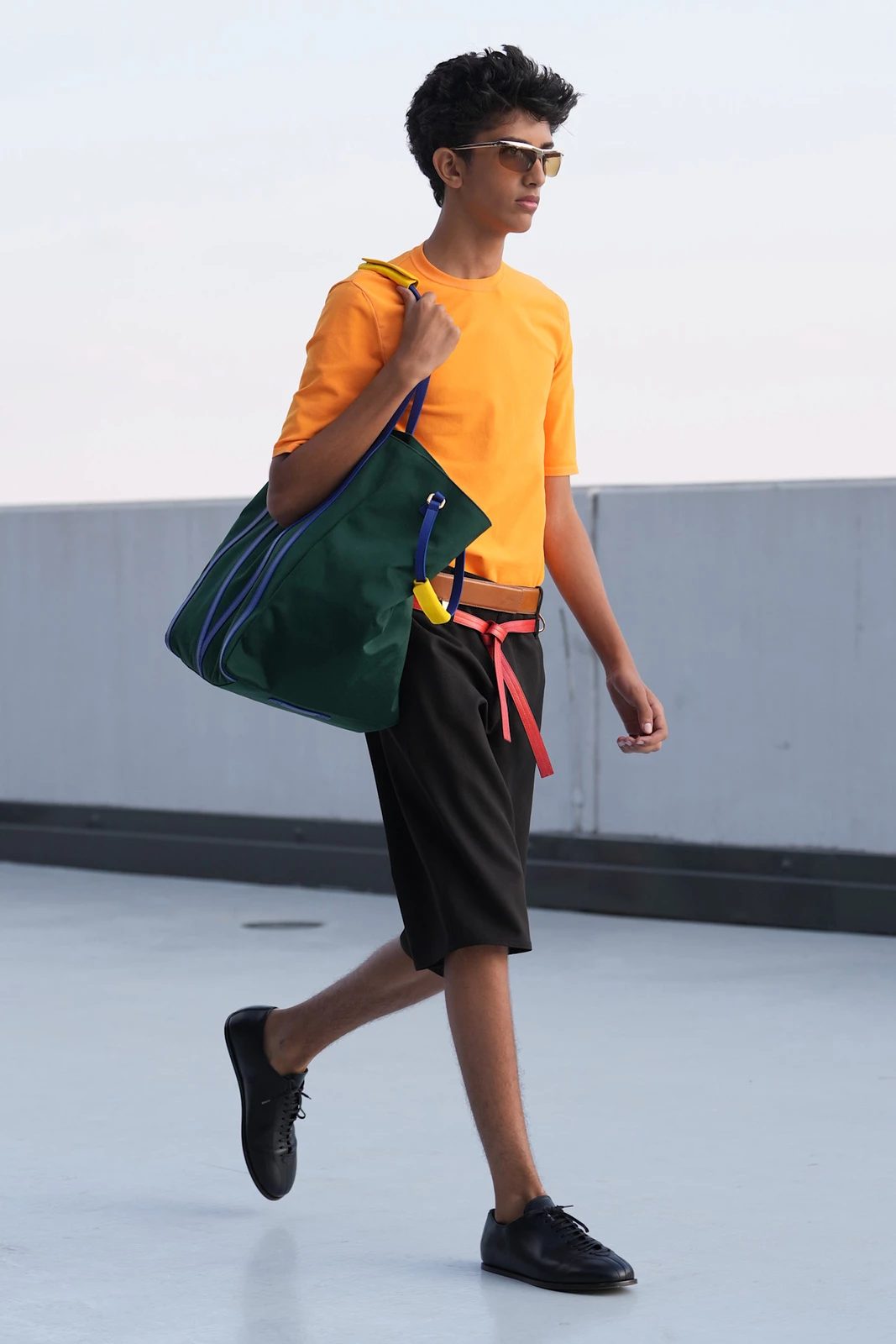 Moschino S27 006