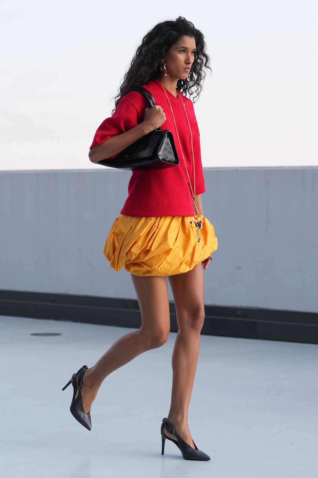 Moschino S27 007