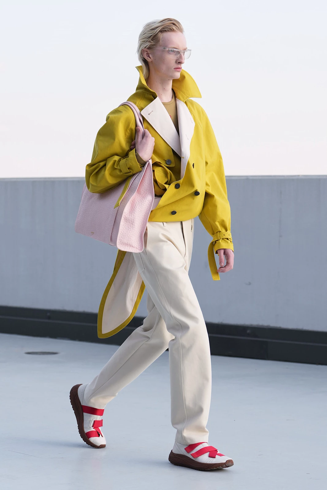 Moschino S27 010