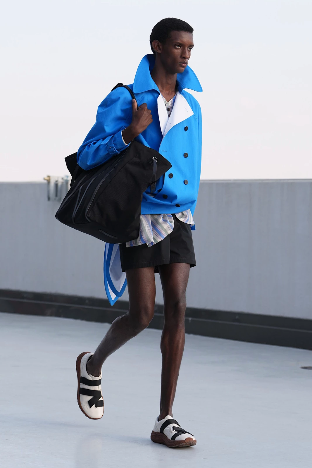 Moschino S27 041