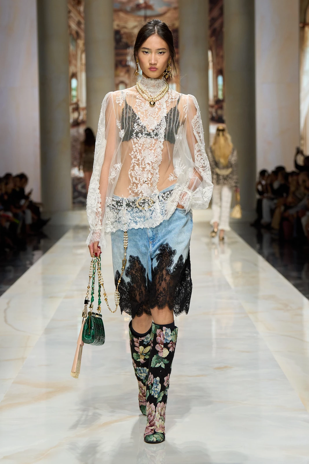 Dolce Gabbana S27 041