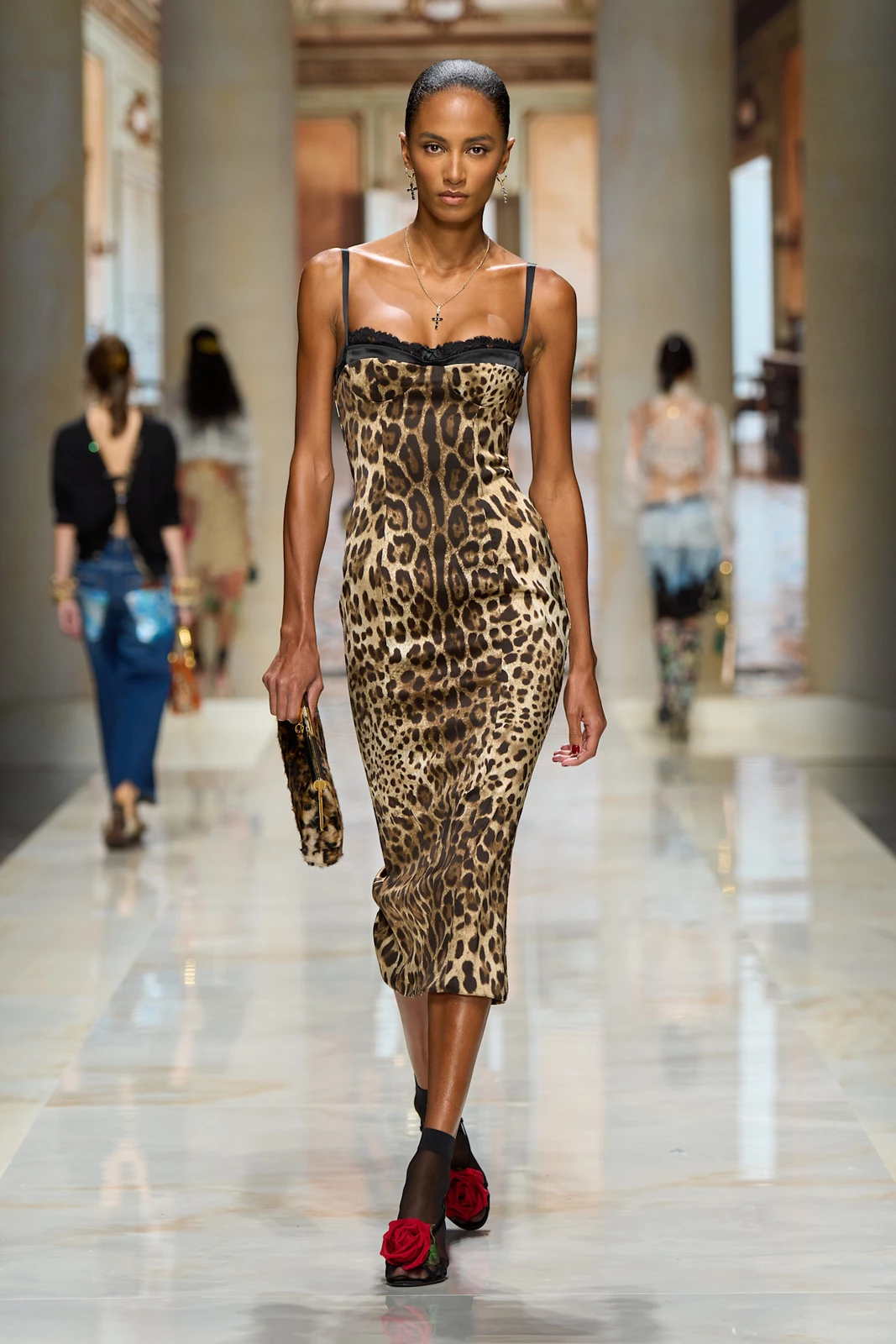 Dolce Gabbana S27 044