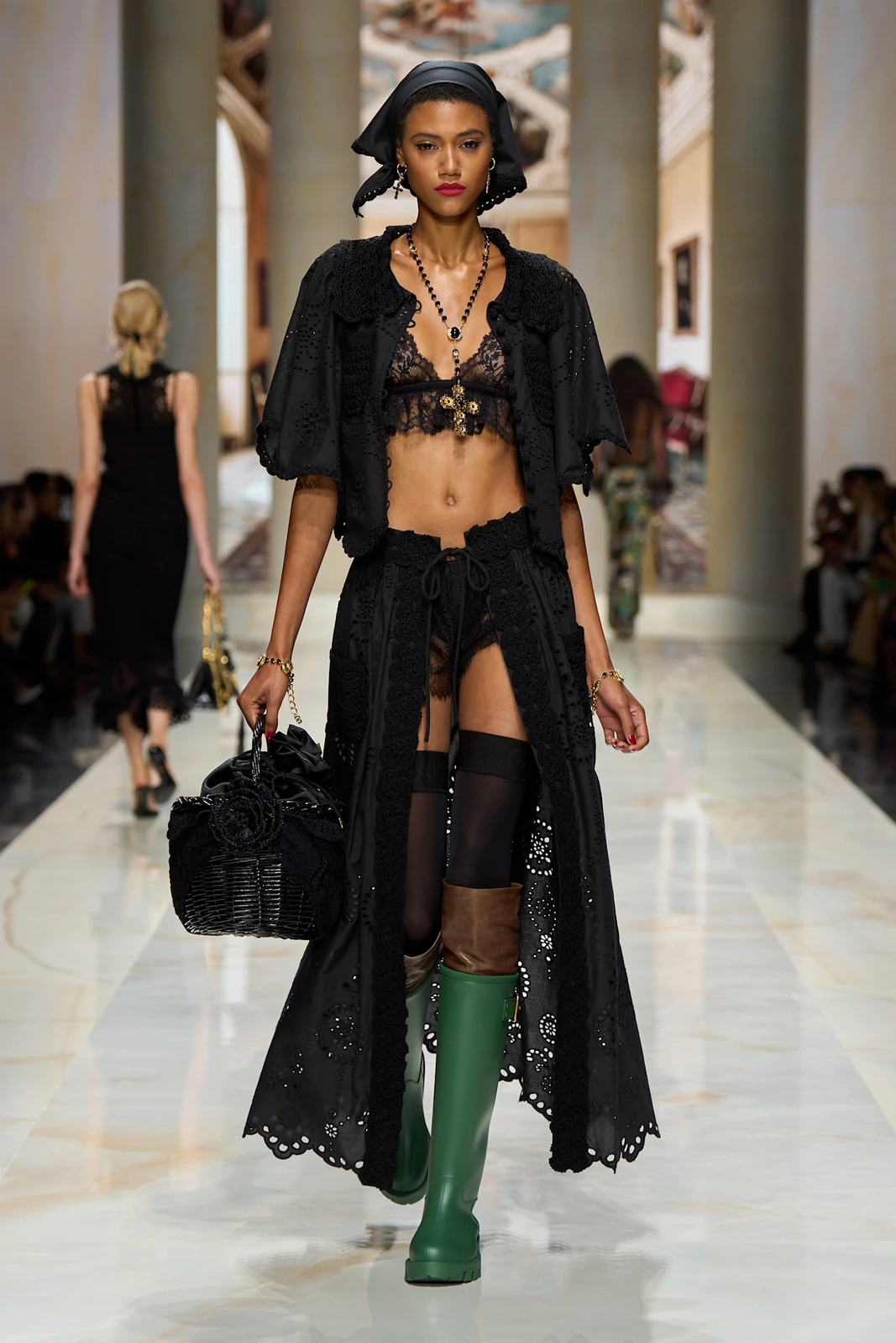 Dolce Gabbana S27 048