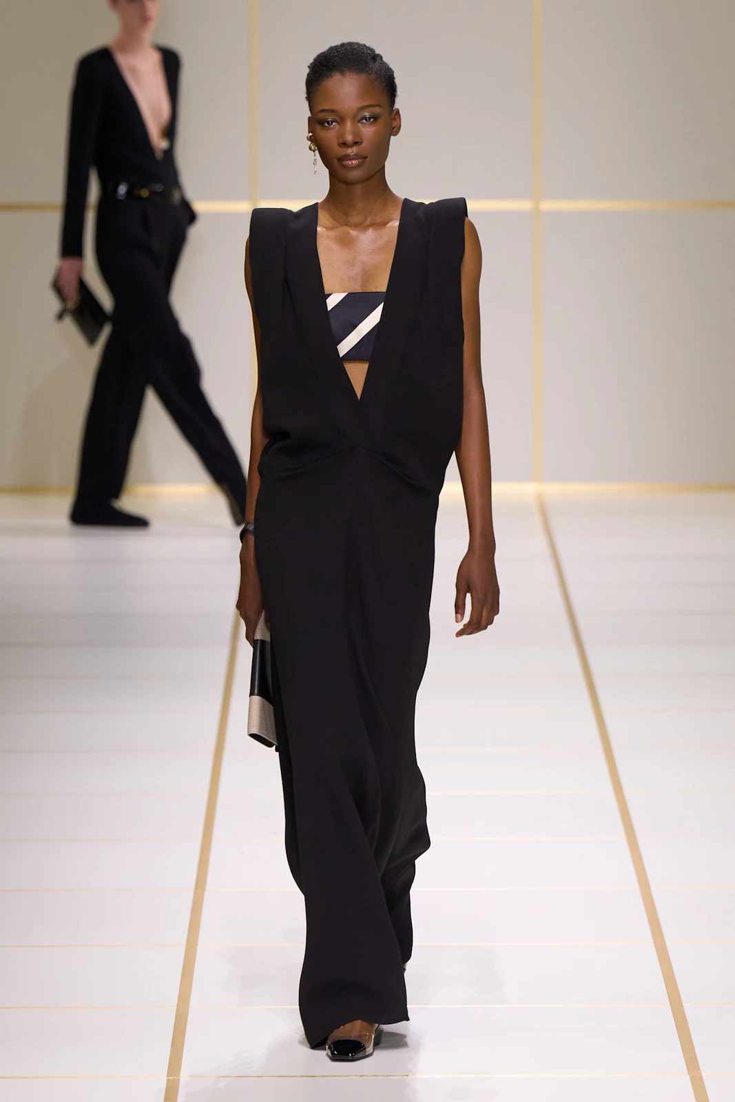 Giorgio Armani S27 011