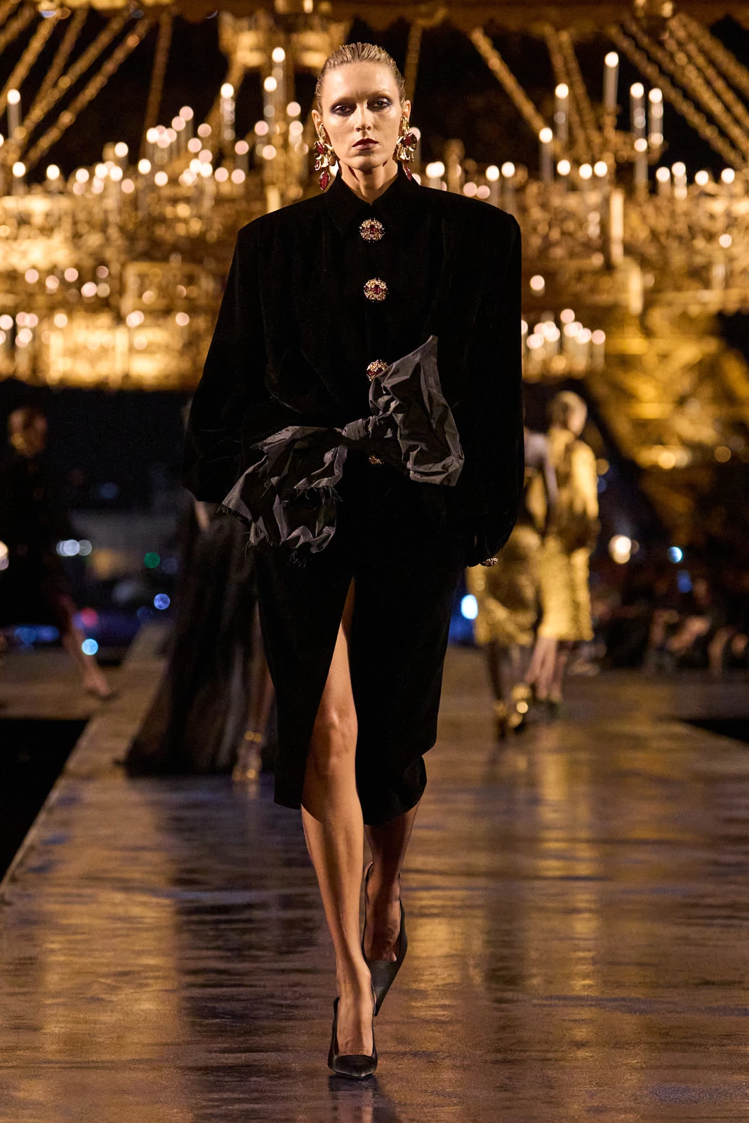 Saint Laurent S27 050