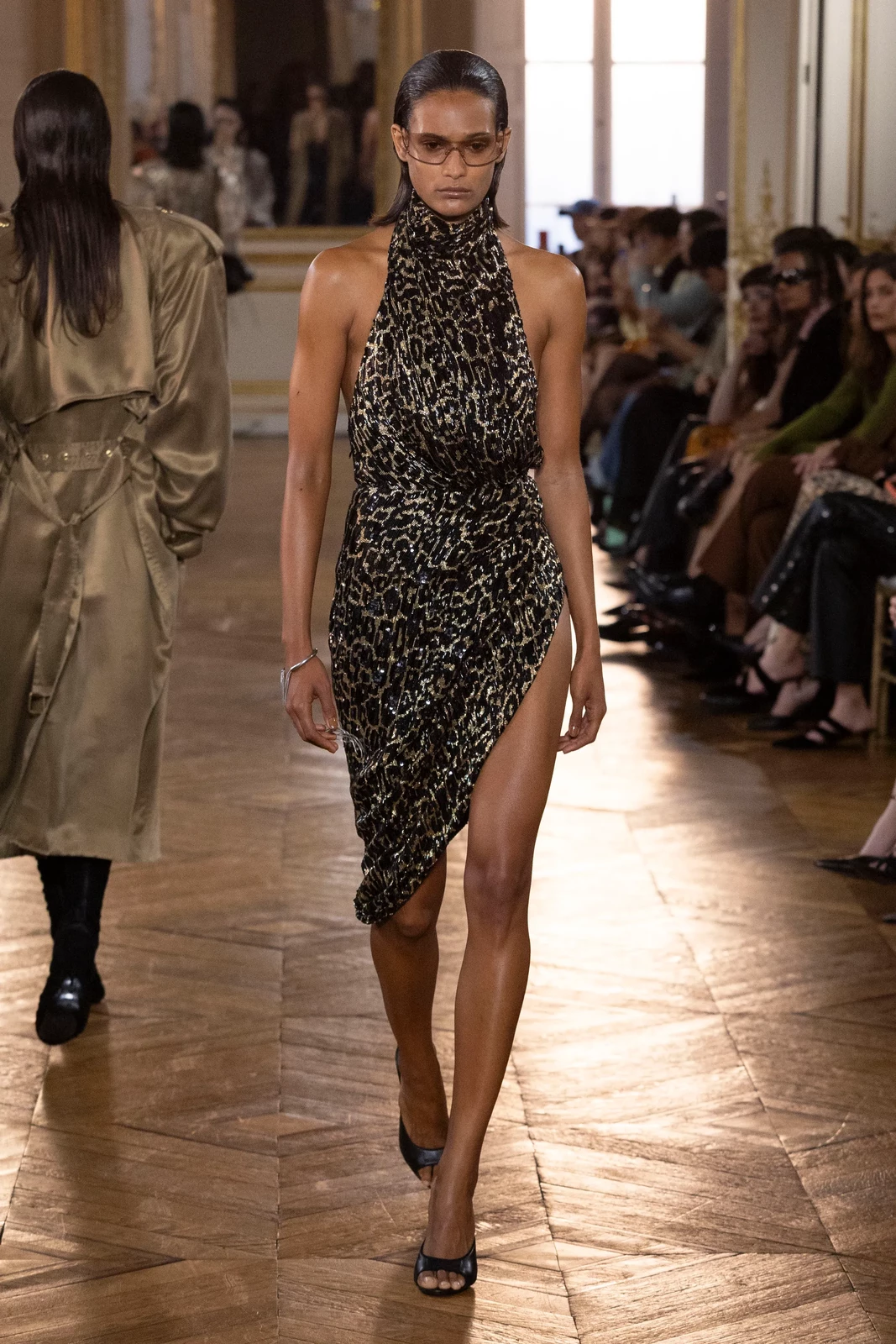 00011-balmain-spring-2027-ready-to-wear-credit-brand