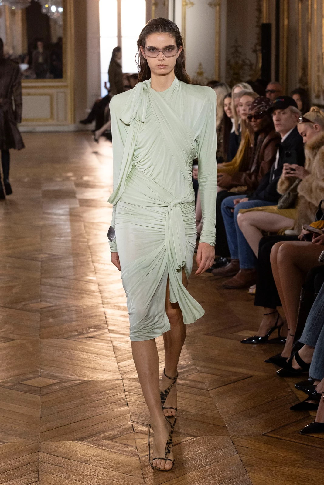 00017-balmain-spring-2027-ready-to-wear-credit-brand