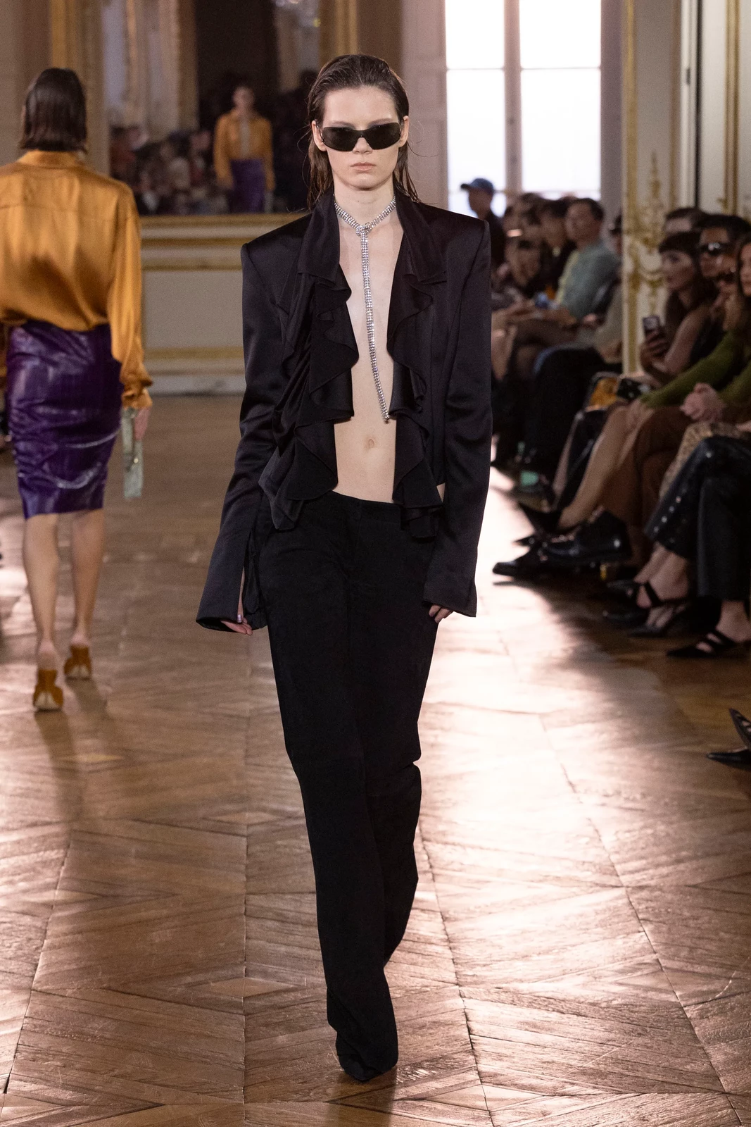 00035-balmain-spring-2027-ready-to-wear-credit-brand