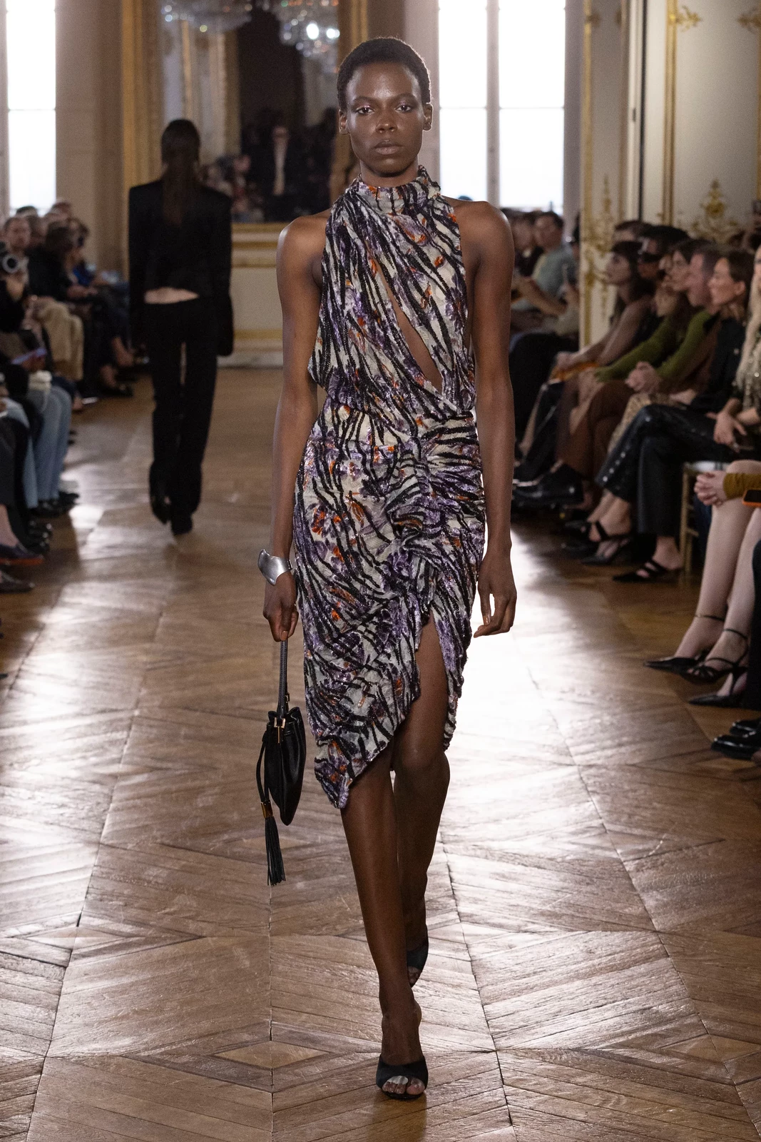00036-balmain-spring-2027-ready-to-wear-credit-brand