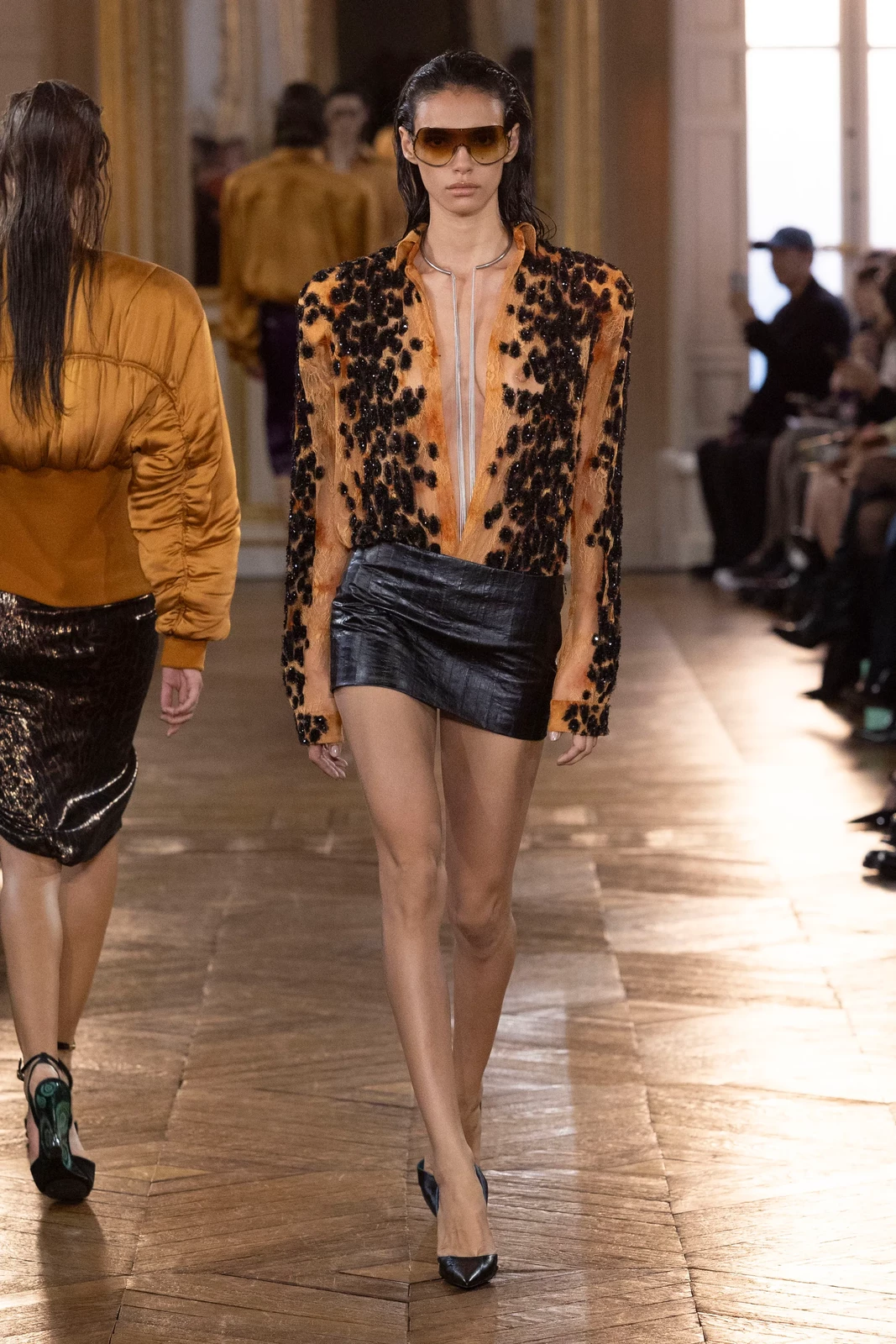 00038-balmain-spring-2027-ready-to-wear-credit-brand