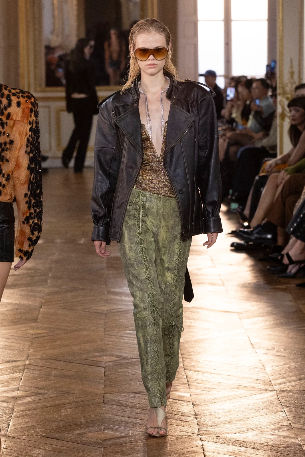 00039-balmain-spring-2027-ready-to-wear-credit-brand