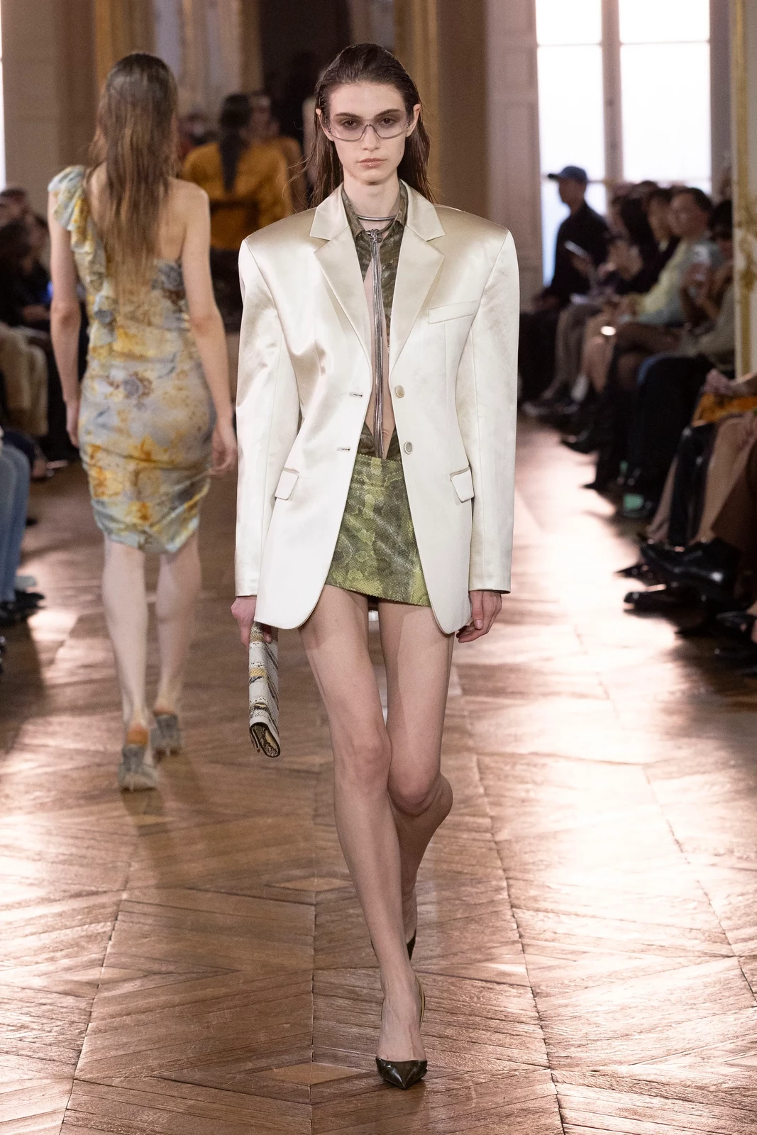00041-balmain-spring-2027-ready-to-wear-credit-brand