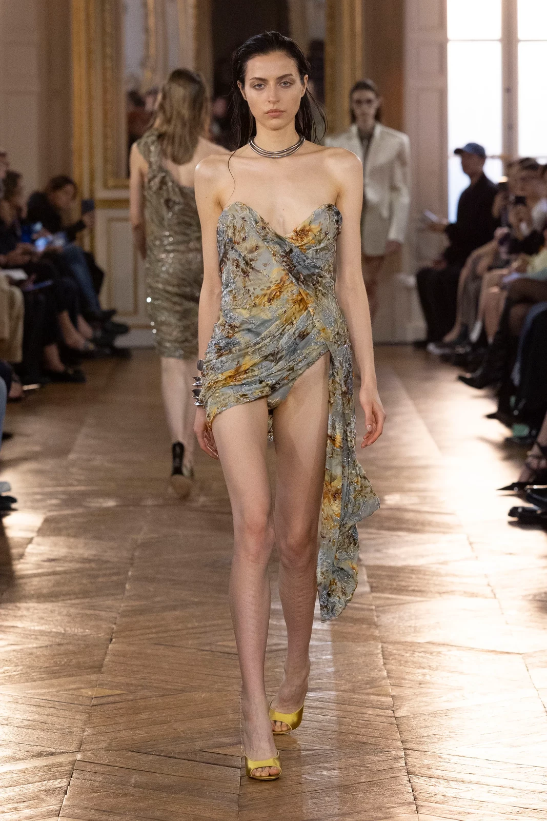 00045-balmain-spring-2027-ready-to-wear-credit-brand