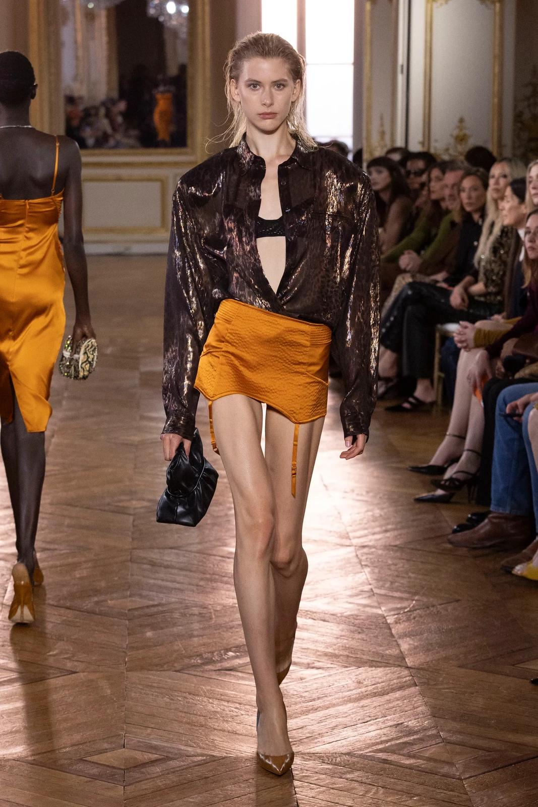 00048-balmain-spring-2027-ready-to-wear-credit-brand