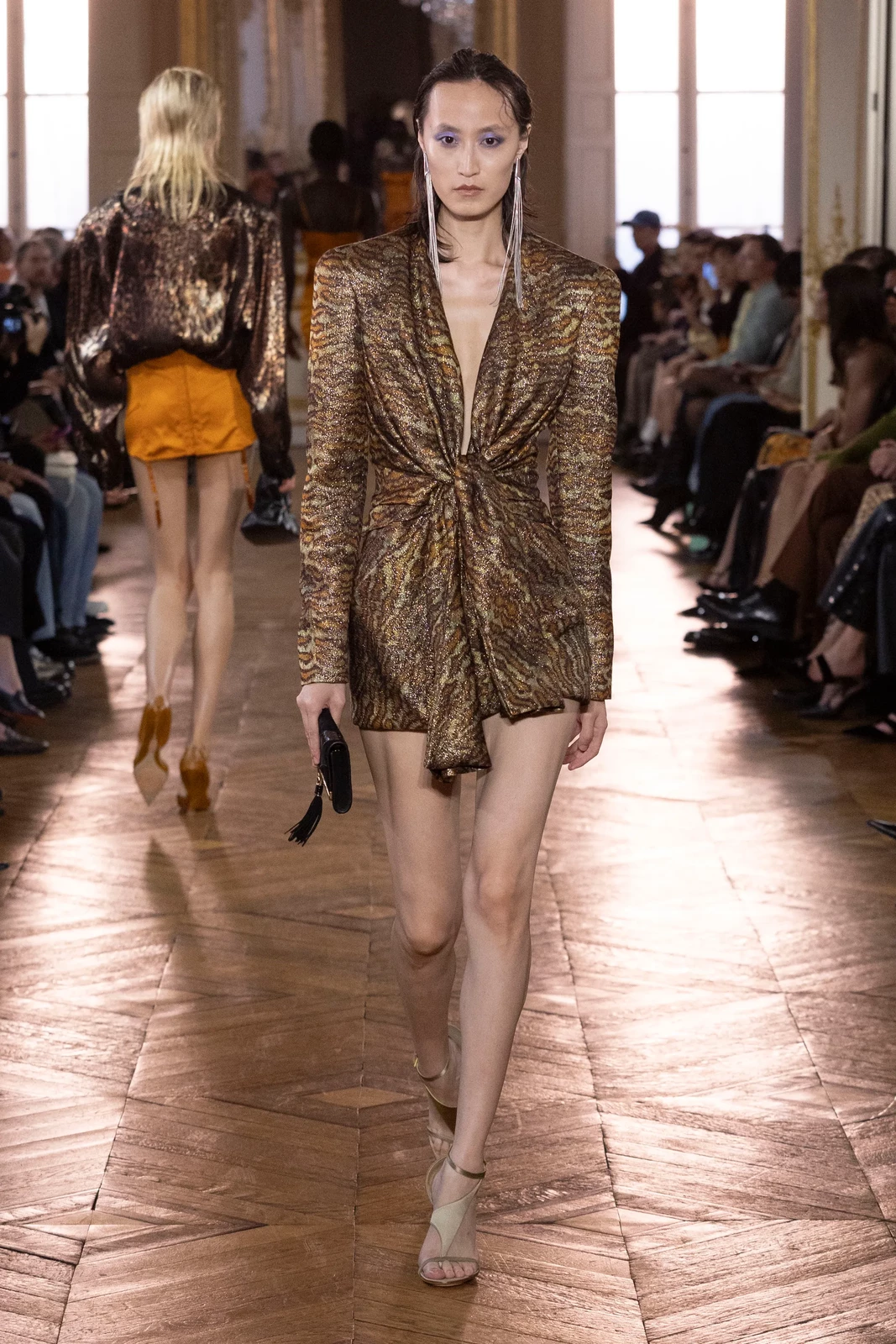 00049-balmain-spring-2027-ready-to-wear-credit-brand
