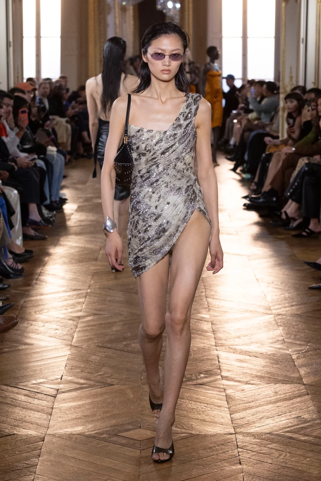 00052-balmain-spring-2027-ready-to-wear-credit-brand