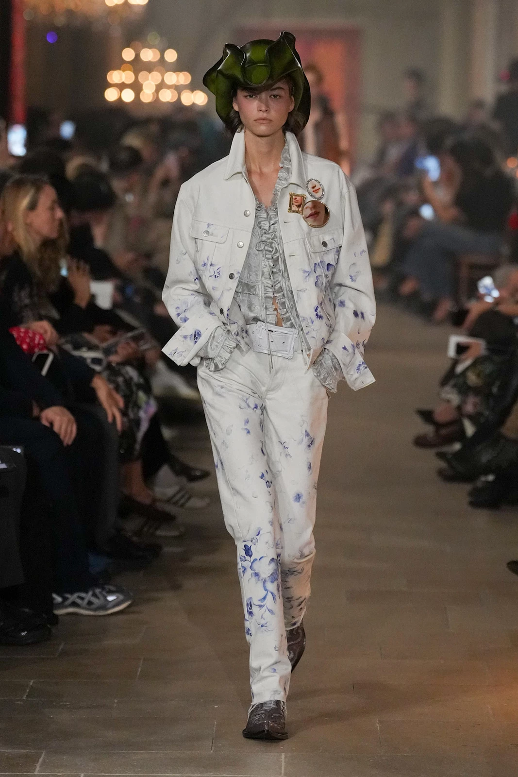 Acne S27 017