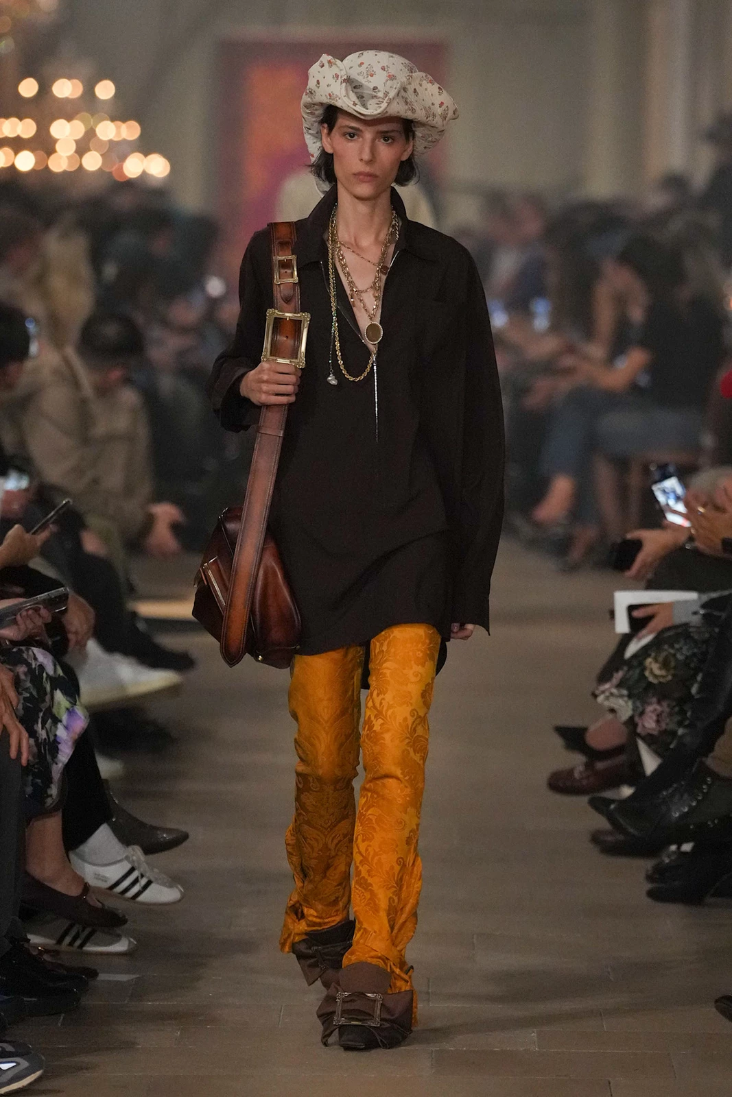 Acne S27 025