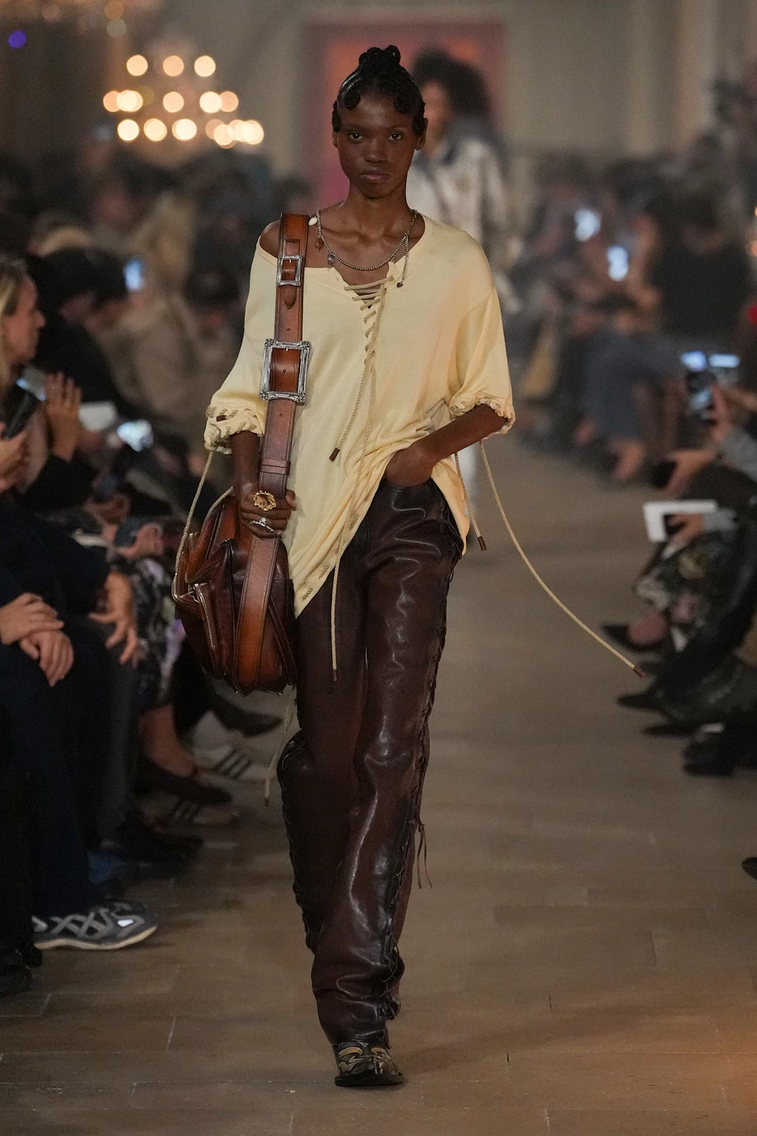 Acne S27 038