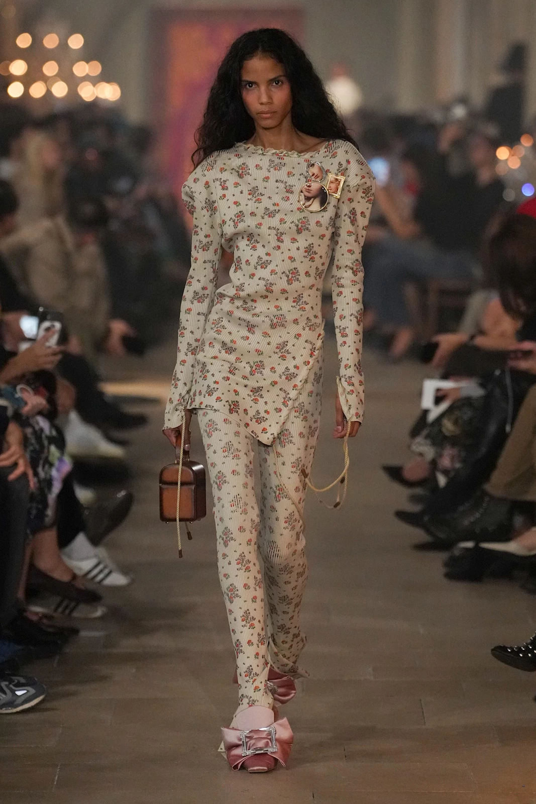Acne S27 044