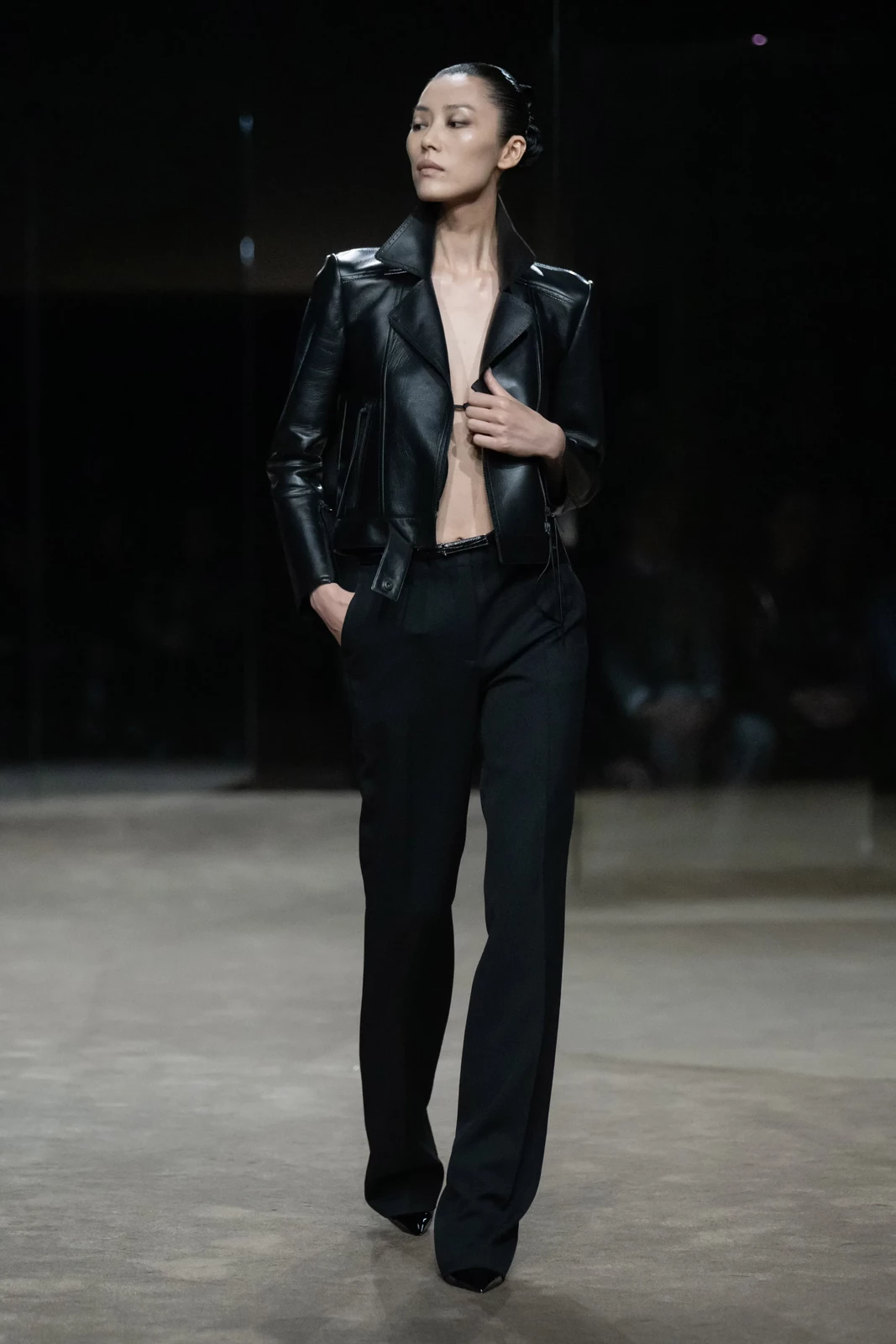 00004-tom-ford-spring-2027-ready-to-wear-credit-brand
