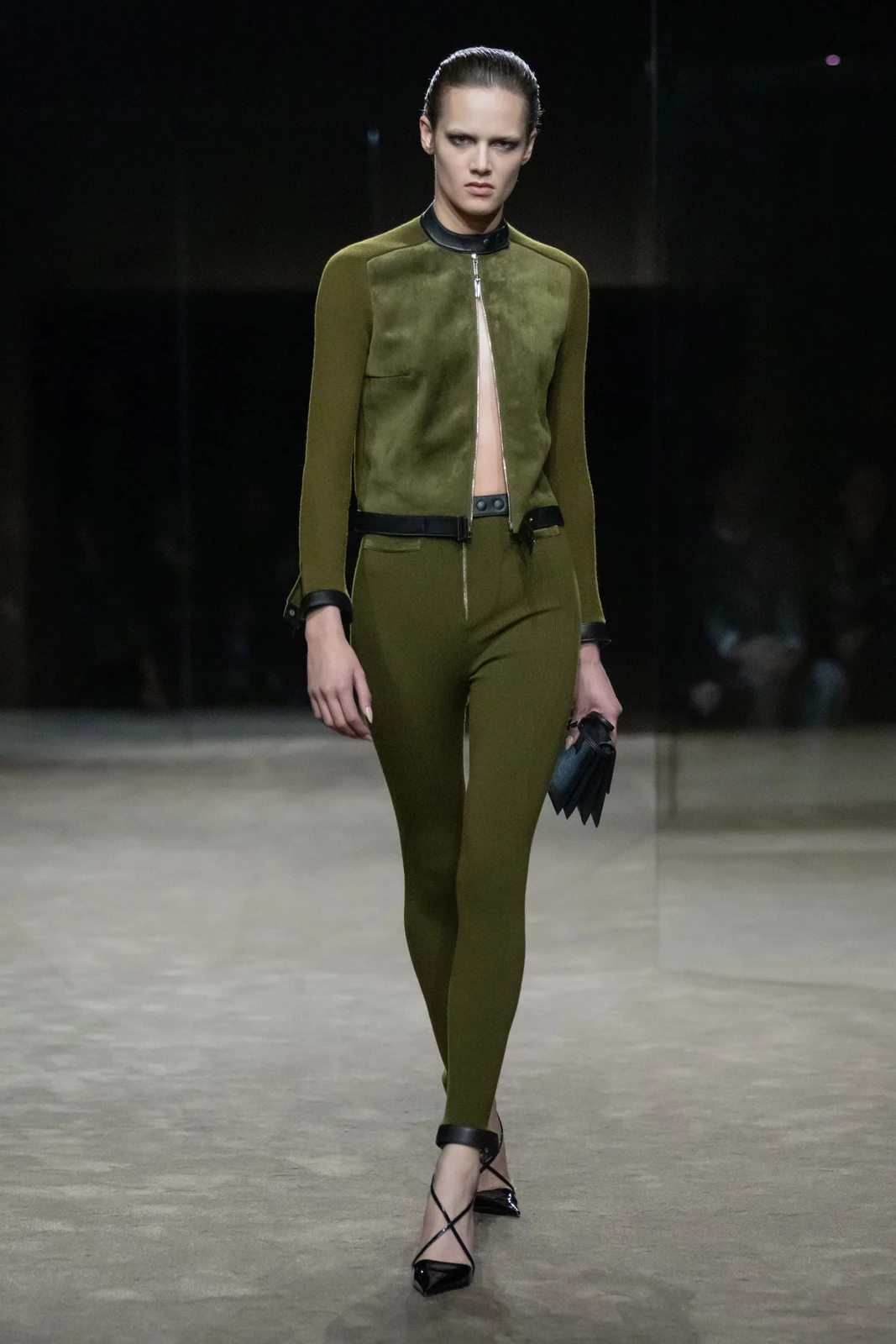 00013-tom-ford-spring-2027-ready-to-wear-credit-brand
