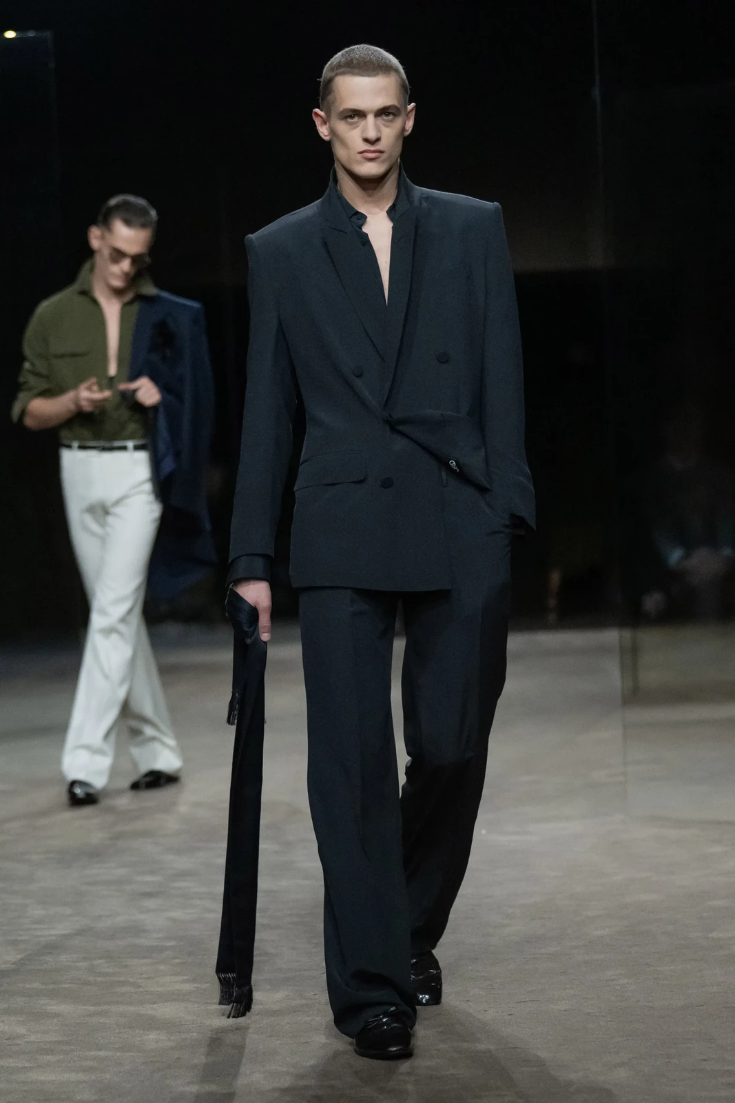 00022-tom-ford-spring-2027-ready-to-wear-credit-brand