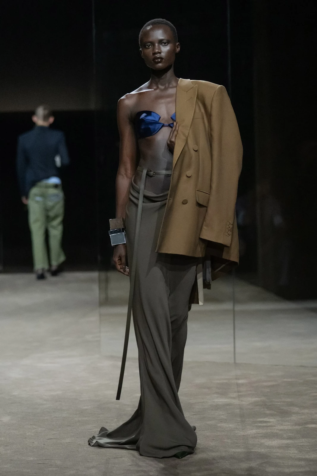 00023-tom-ford-spring-2027-ready-to-wear-credit-brand