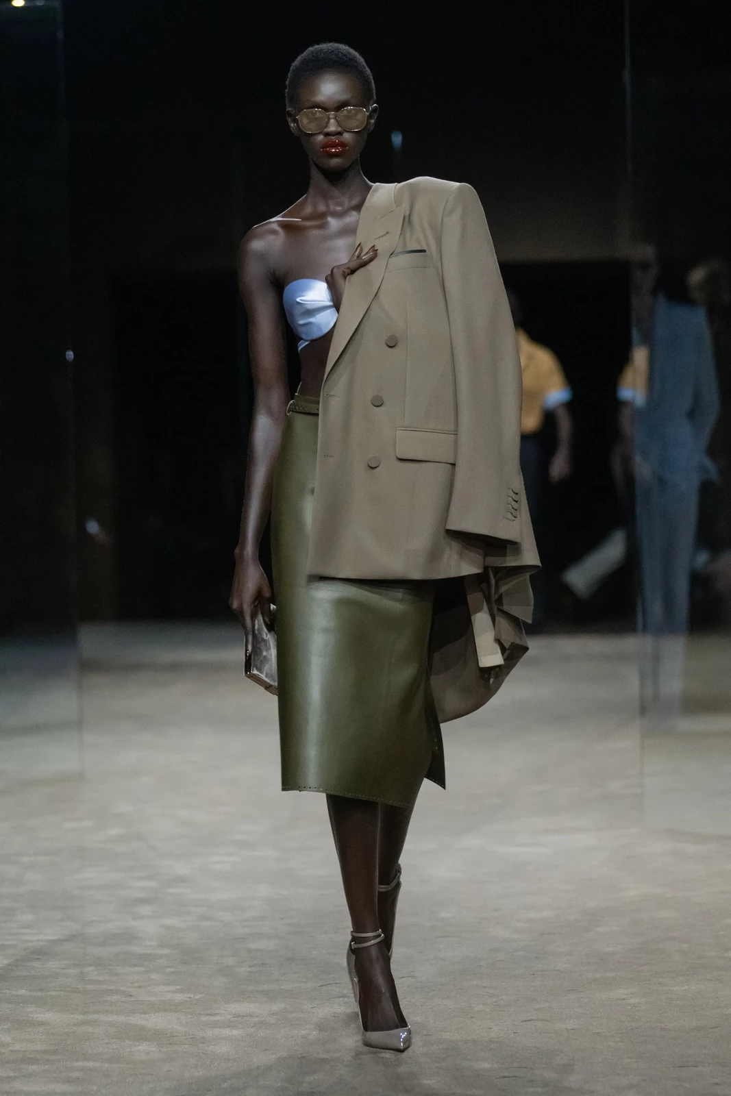 00024-tom-ford-spring-2027-ready-to-wear-credit-brand