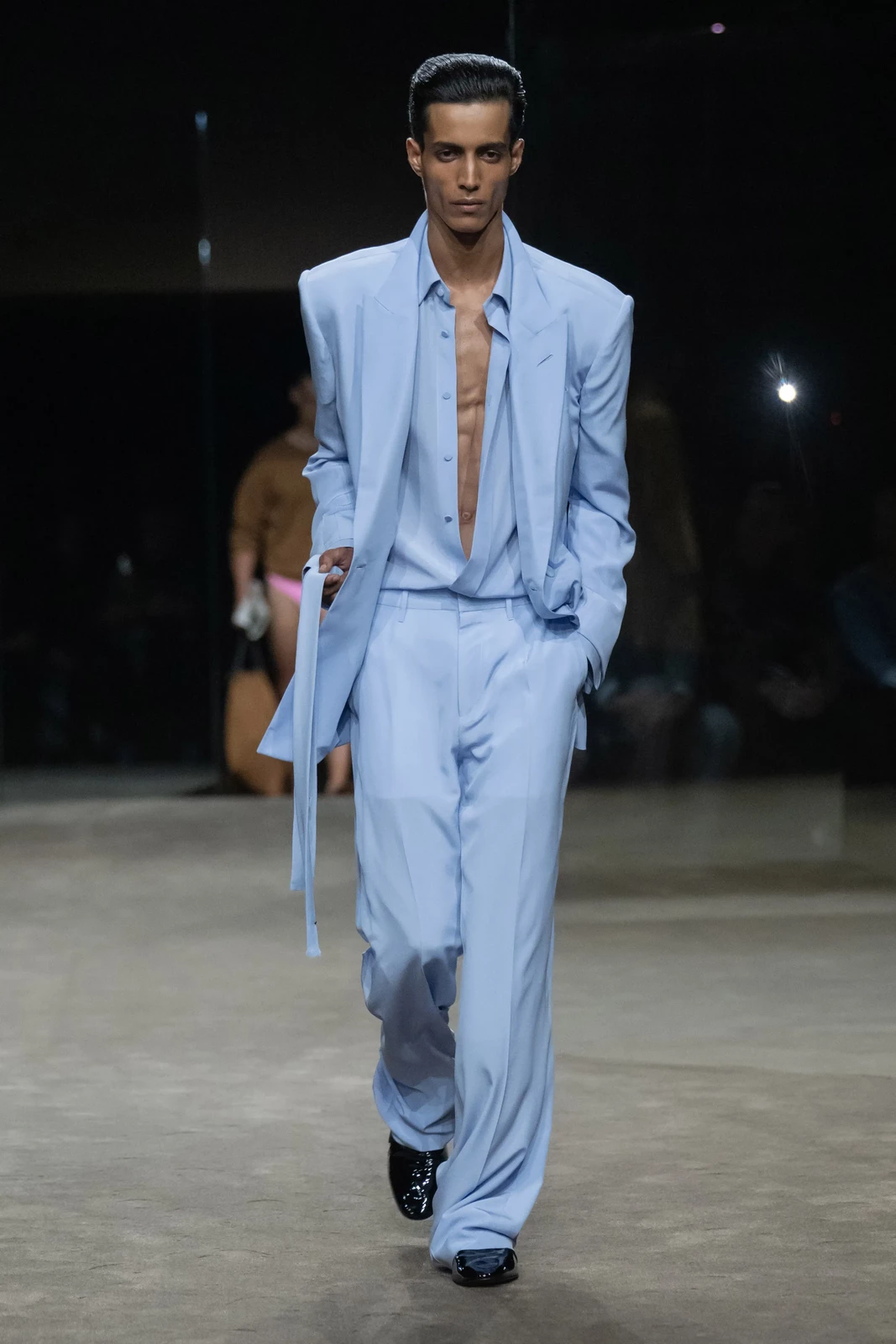 00031-tom-ford-spring-2027-ready-to-wear-credit-brand