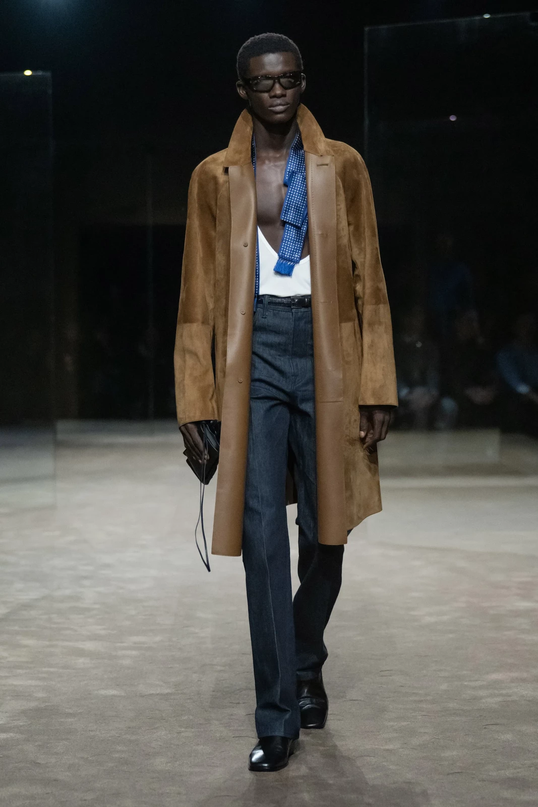 00032-tom-ford-spring-2027-ready-to-wear-credit-brand