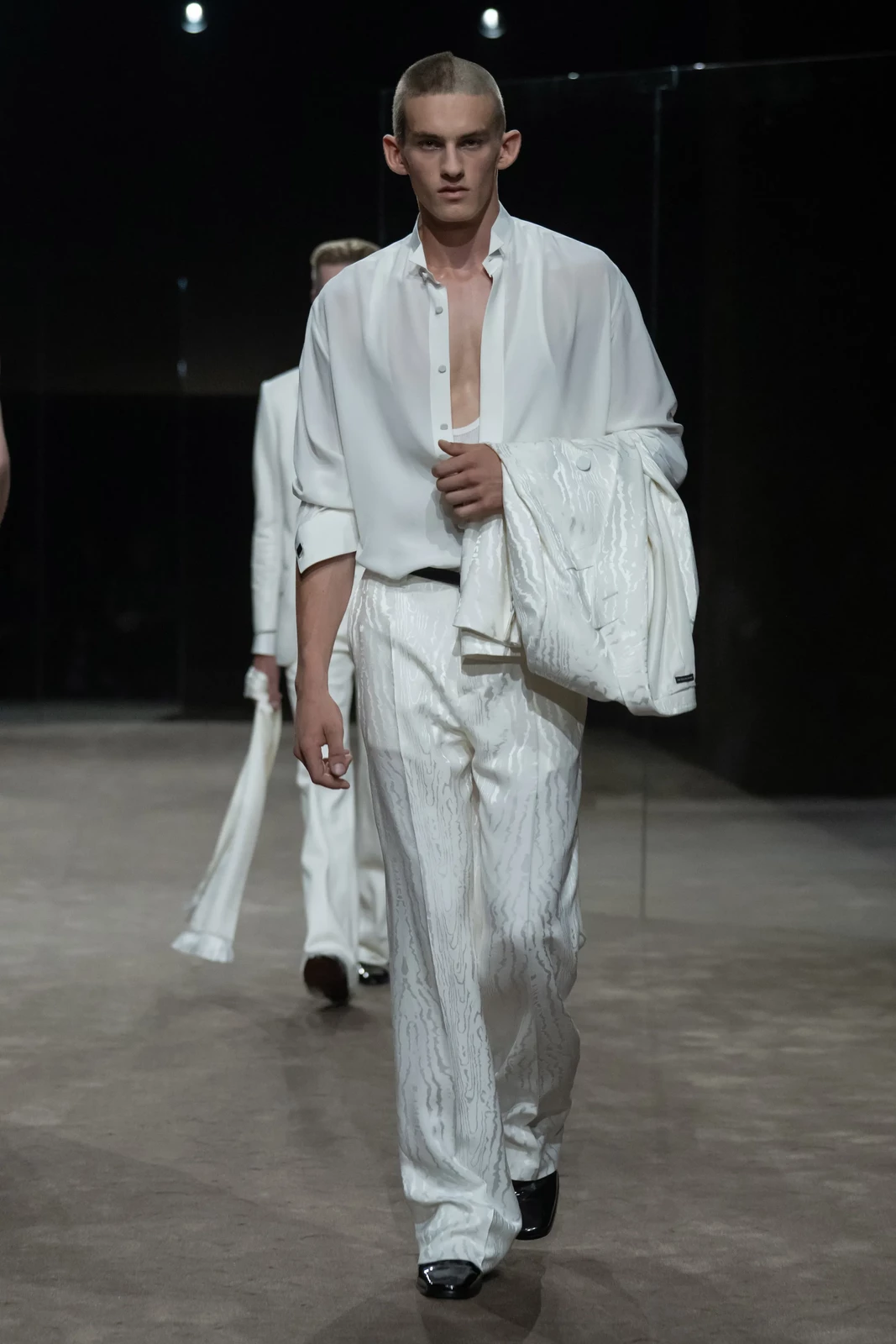 00055-tom-ford-spring-2027-ready-to-wear-credit-brand