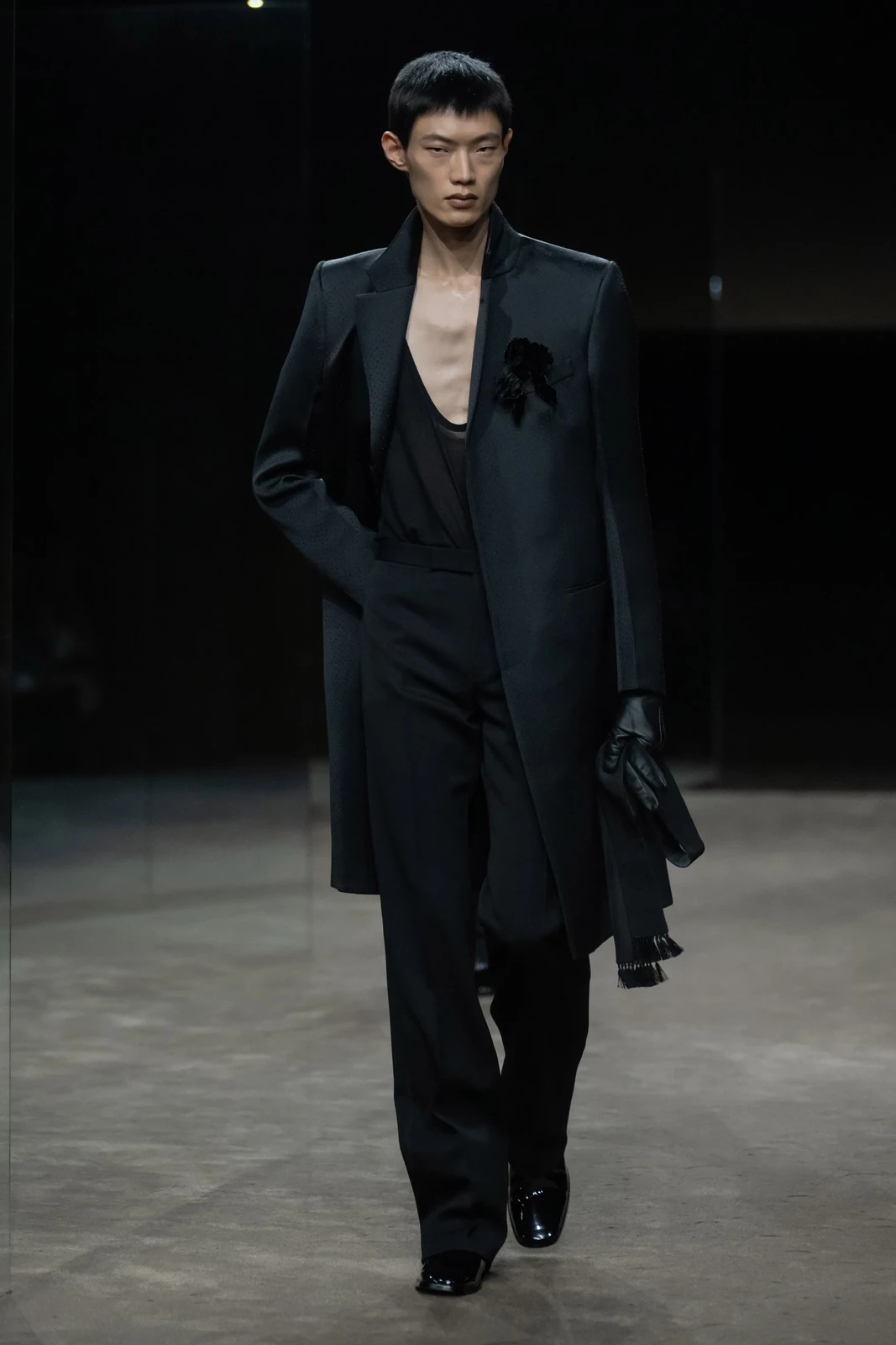 00059-tom-ford-spring-2027-ready-to-wear-credit-brand