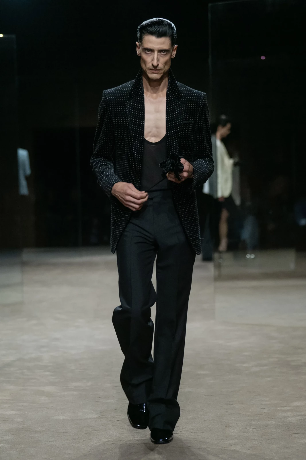 00060-tom-ford-spring-2027-ready-to-wear-credit-brand