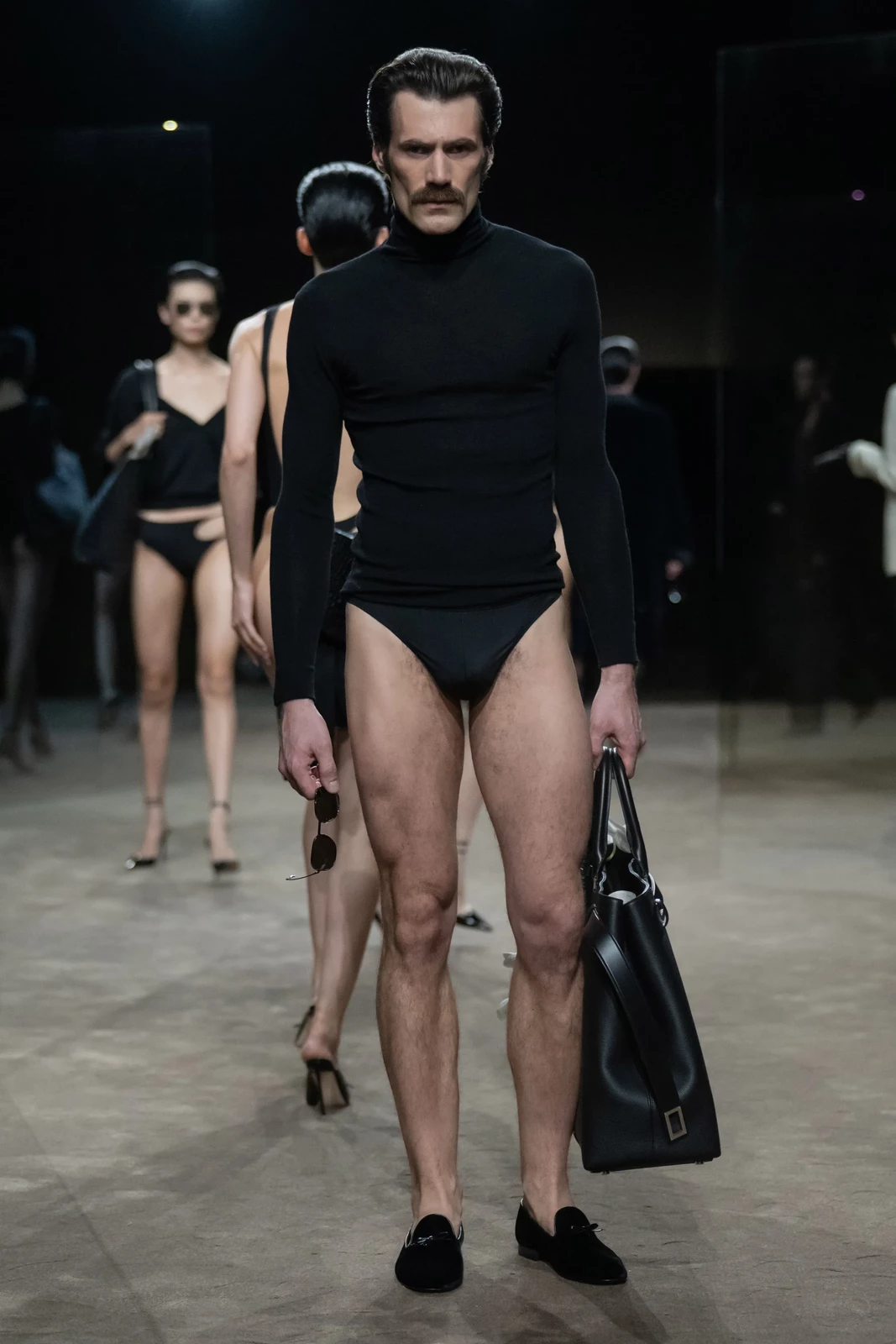 00062-tom-ford-spring-2027-ready-to-wear-credit-brand