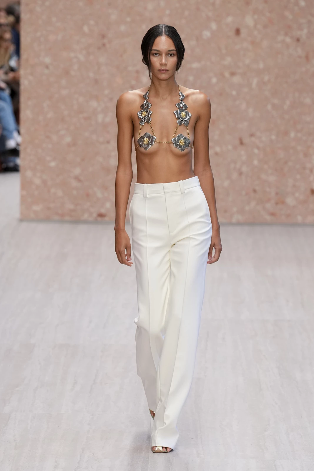 Chloe S27 007